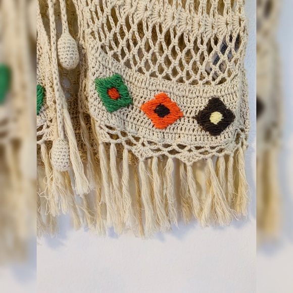 Forever 21, size small crochet vest, worn once! - Picture 3 of 5